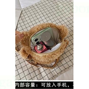 數量多 24小時內寄出)兒童包 小熊 熊熊 拉鏈包 側背包 斜跨包 包包 毛絨 單肩包 零錢包 百搭 穿搭 手拿包 小熊-細節圖3