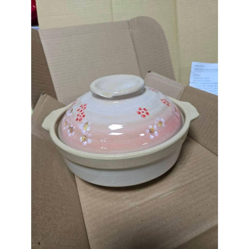 現貨❤️快速出貨⏰松村窯 日式花繪砂鍋7.5吋紅梅款 1公升容量 砂鍋 陶鍋 雙耳鍋 湯鍋 鍋具 耐高溫-細節圖5