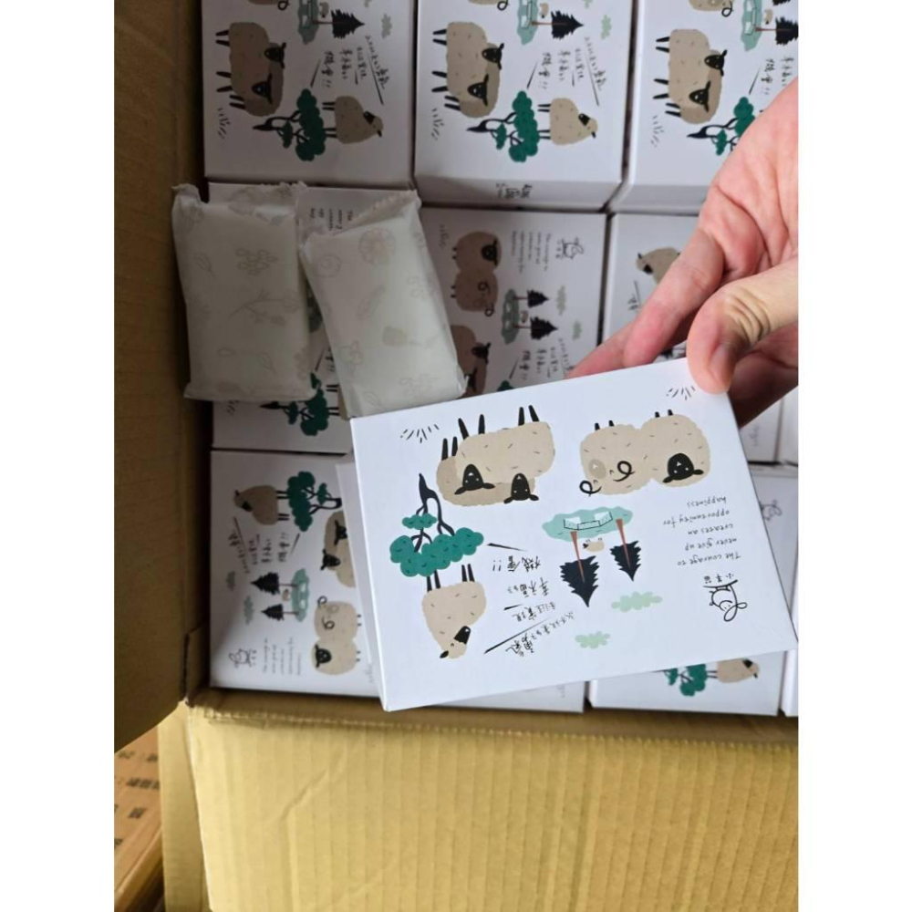 現貨❤️快速出貨⏰ 蜂王 暖心植樸舒活皂 聯名禮盒 雙入 小羊苗手工皂 無香精 敏感肌 保濕推薦 洗臉 沐浴-細節圖5