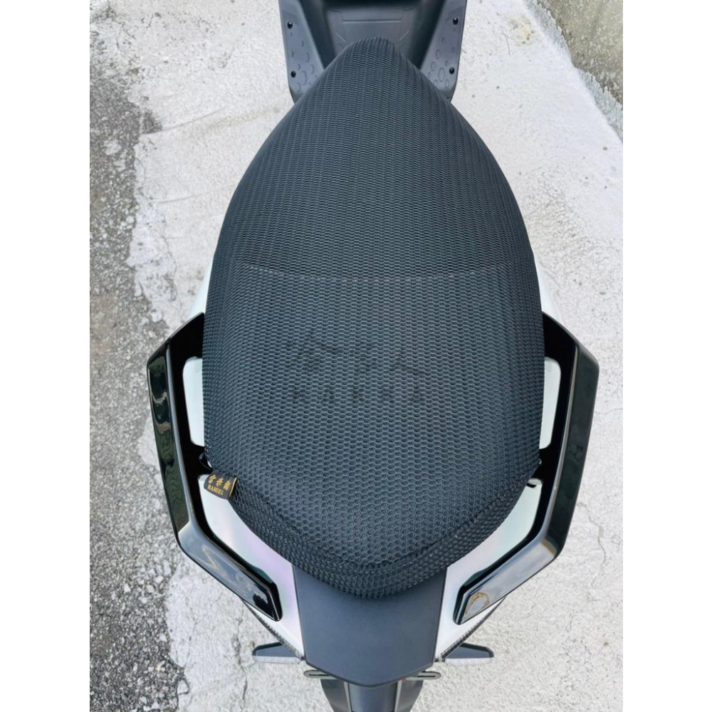 MMBCU 黑曼巴 專用 全3D網眼透氣機車隔熱坐墊套 黑色 座墊套 保護套 保護貼 隔熱椅墊 SYM TCS 哈家人-細節圖6