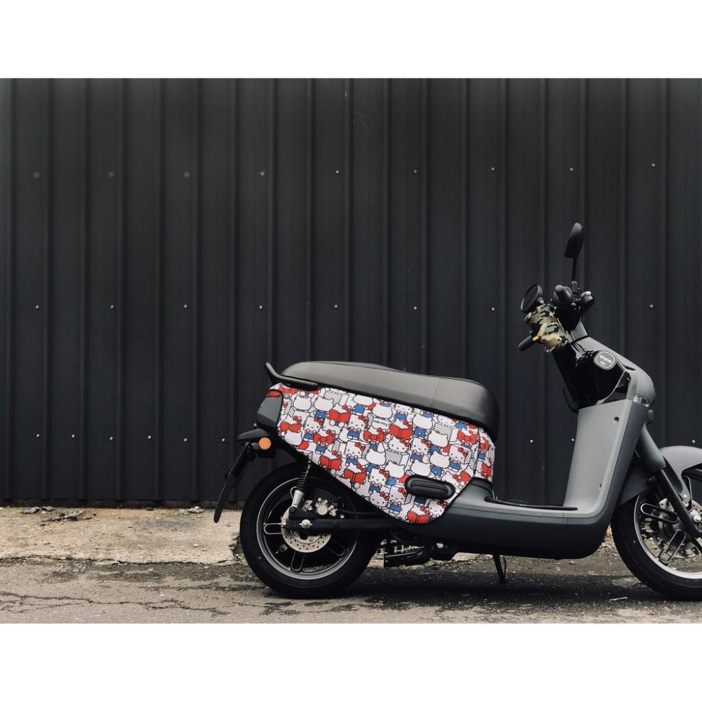 Hello Kitty gogoro 雙面防水車身防刮套 潛水布 Kitty 凱蒂貓 保護套 哈家人-細節圖2