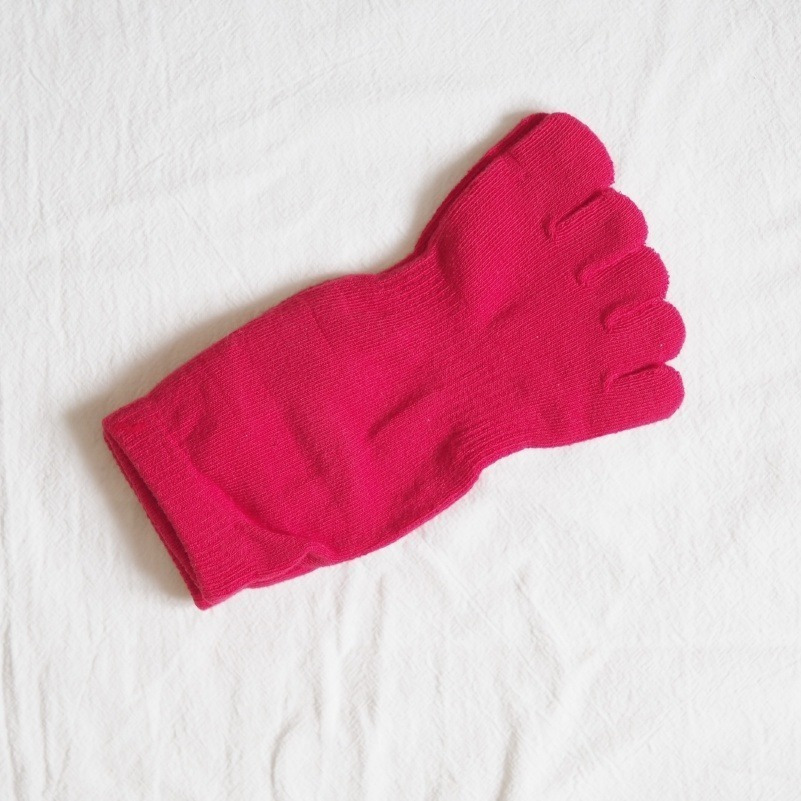 👍凱美棉業｜MIT台灣製 純棉細針純色船型五指襪 兩色-細節圖7