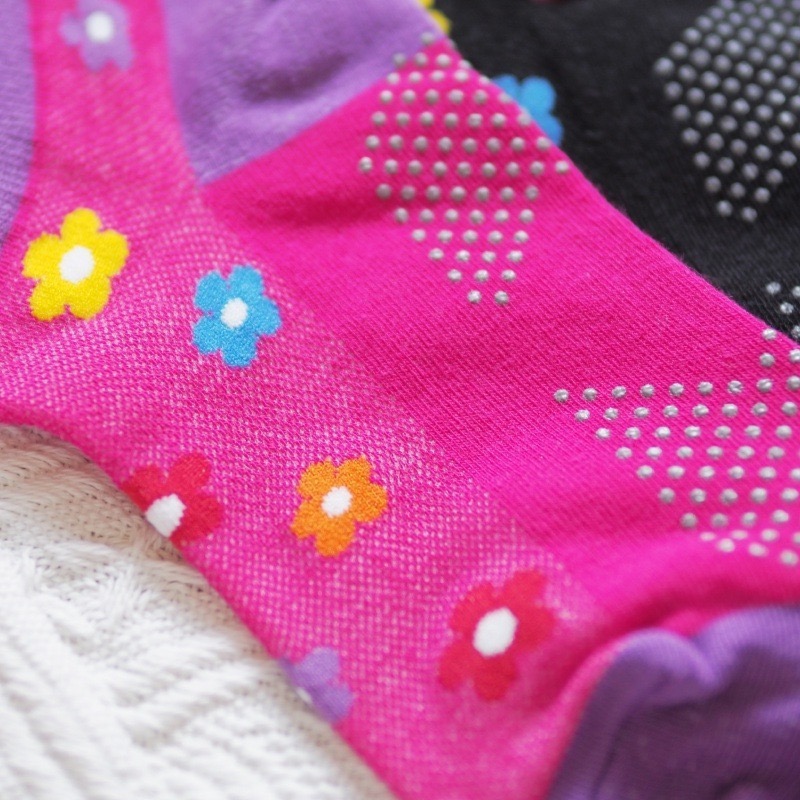 👍凱美棉業｜MIT台灣製 40支精梳棉止滑兒童短襪 小花款-細節圖7