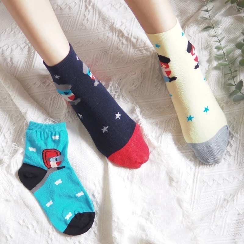 👍凱美棉業｜12雙組 MIT台灣製 純棉細針造型童襪 超人款 15-18cm-細節圖2