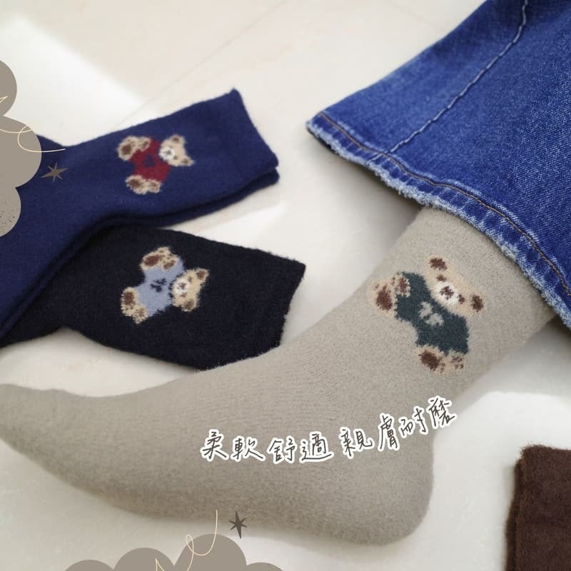 👍凱美棉業｜冬季限定暖暖羊羔絨襪-可愛小熊款 女款毛襪 冬日防寒襪-細節圖5