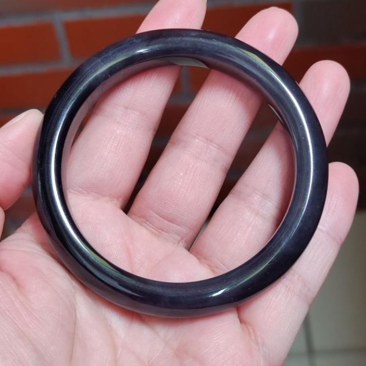 【賞】和田玉 青海料 帝王紫 泥鰍背平安鐲 內徑59+ 約19圍-細節圖2