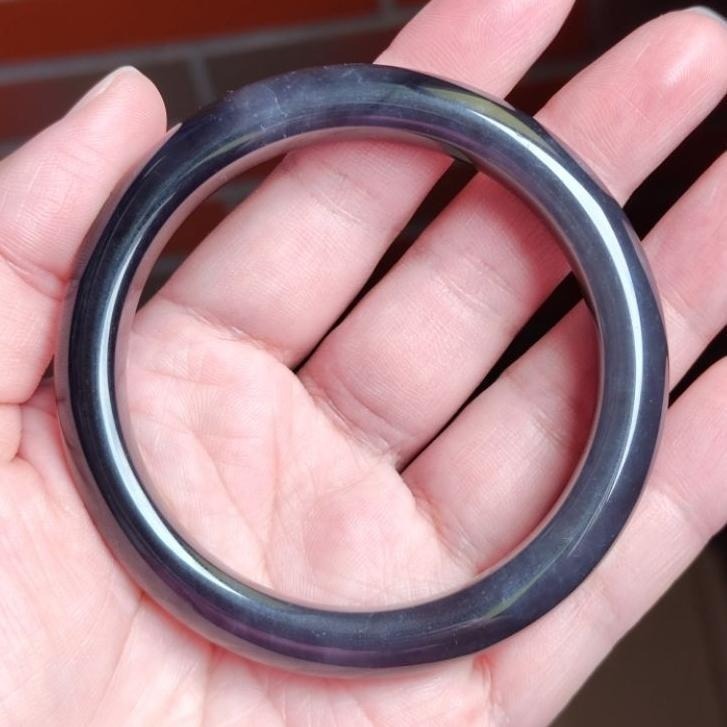 【賞】和田玉 青海料 帝王紫 泥鰍背平安鐲 內徑59+ 約19圍-細節圖3