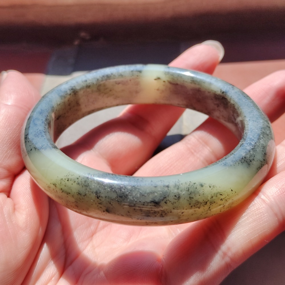 【鐲】和田玉 黃底青花 厚莊 手鐲 玉鐲 平安鐲 內徑59+mm-細節圖6