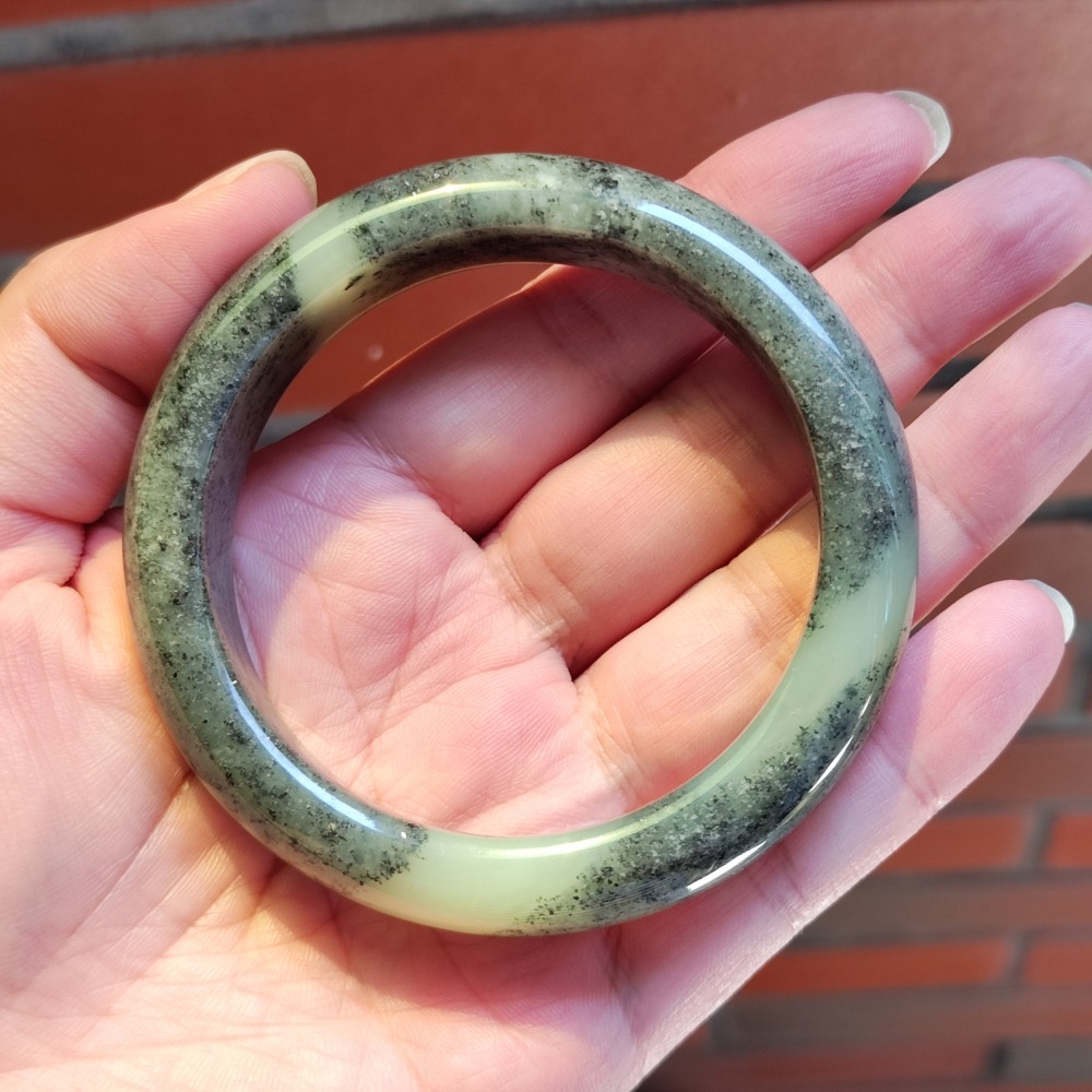 【鐲】和田玉 黃底青花 厚莊 手鐲 玉鐲 平安鐲 內徑59+mm-細節圖8