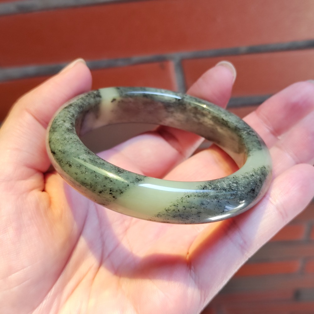 【鐲】和田玉 黃底青花 厚莊 手鐲 玉鐲 平安鐲 內徑59+mm-細節圖9