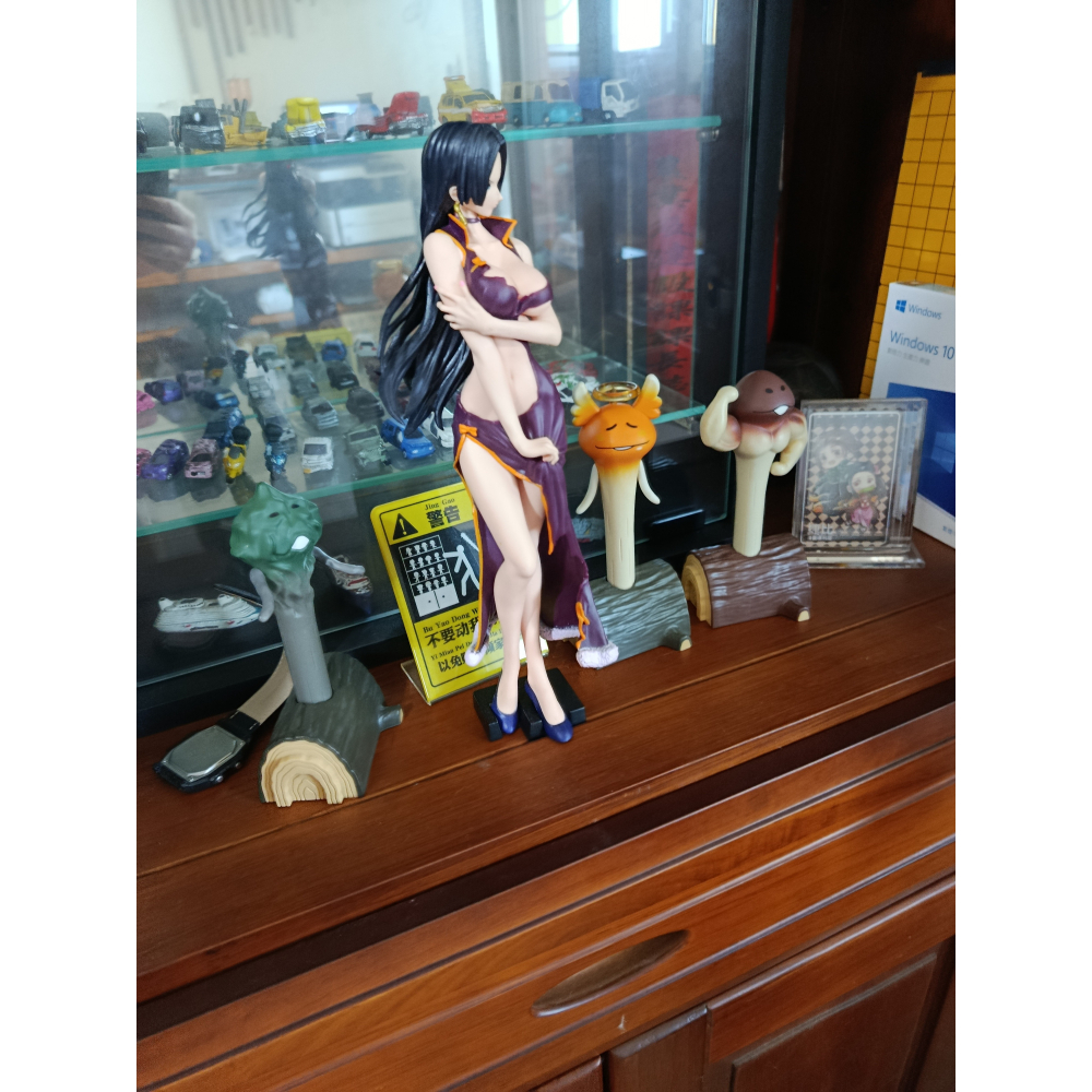 【公仔】海賊王 女帝  蛇姬 戰損版    有色差和小瑕疵  不介意再下單，出貨會包好-細節圖3