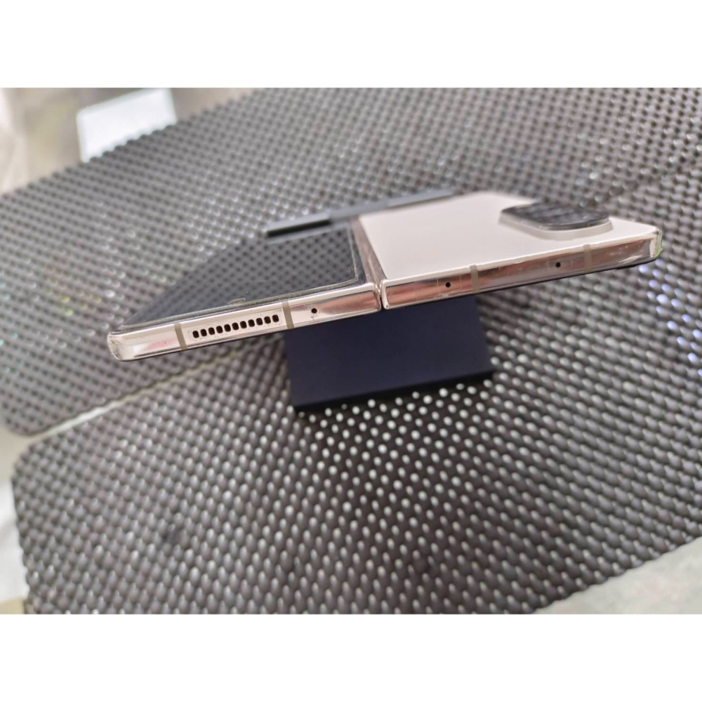 99%展示福利機三星盒裝原廠保固 摺疊機 Z Fold4 512G 迷霧金 手機平板筆電舊機折抵貼換交換SM-F9360-細節圖5