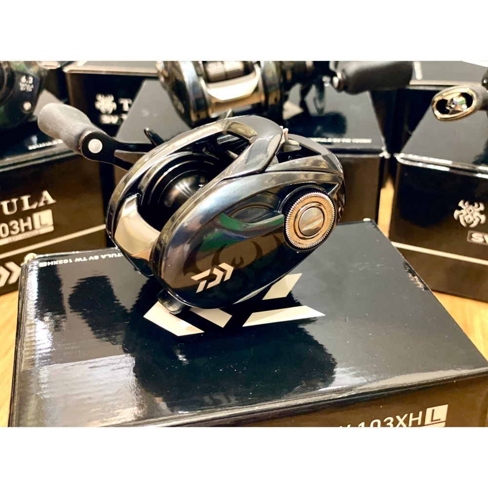 【W.S釣具-現貨含運🔥】Daiwa20年TATULA SV TW路亞捲線器、黑蜘蛛103型、小烏龜捲線器、台灣現貨-細節圖3
