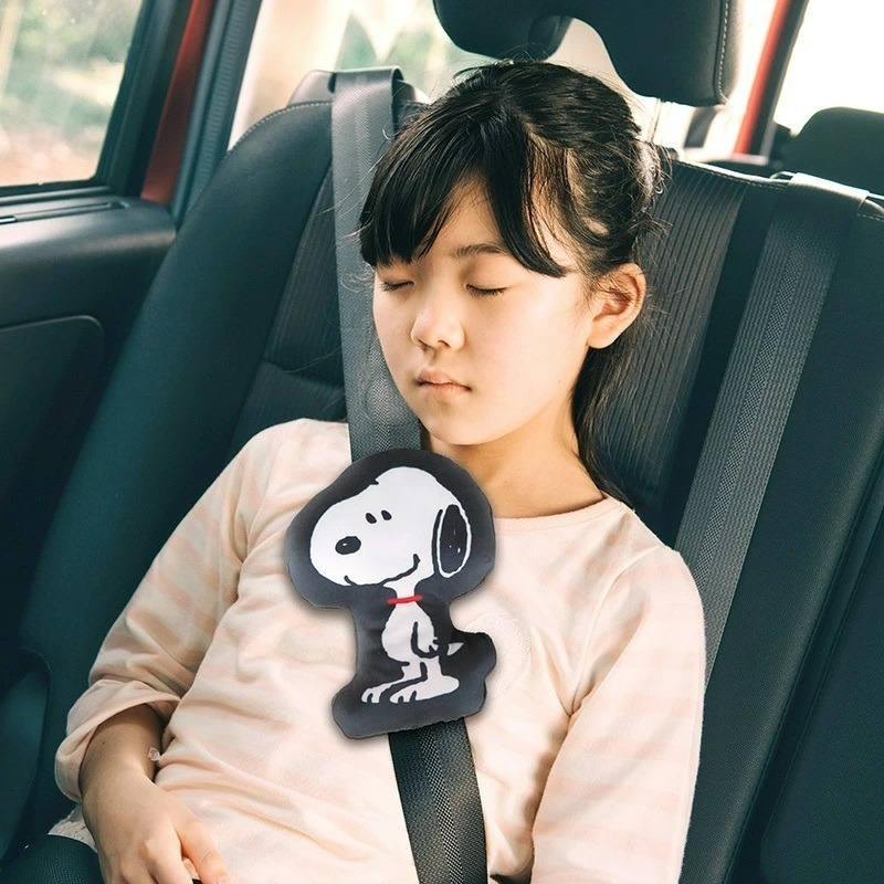 沐菲戀日小舖  日本現貨 PEANUTS正版 Snoopy史努比安全帶護套 安全帶防護套 汽車用品 舒適減壓 史努比-細節圖6