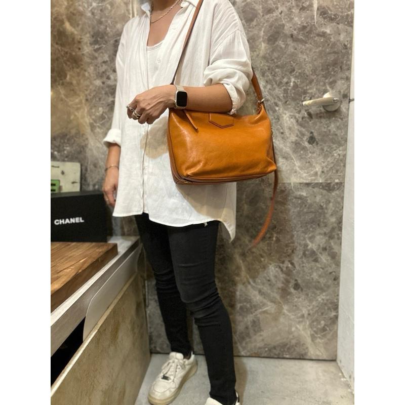 🔥 現貨【🇰🇷 Tanned】|韓國 復古植鞣牛皮水餃後雙夾層斜側背包👜正韓 真皮系列 牛皮皮革 高品質包 筆電包-細節圖6