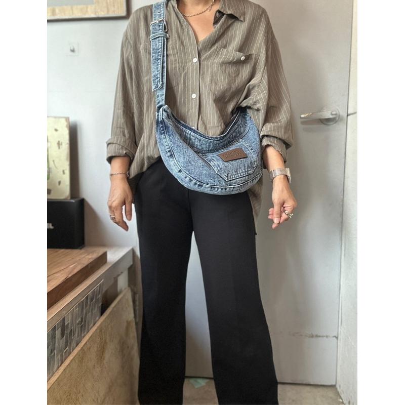 🔥 現貨【🇰🇷 Tanned】| 韓國水洗牛仔彎月斜背包👜正韓 東大門連線 學生包 上學包-細節圖4