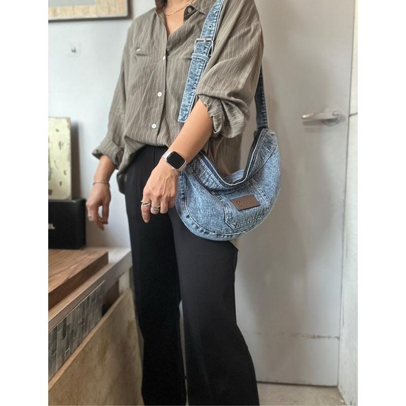 🔥 現貨【🇰🇷 Tanned】| 韓國水洗牛仔彎月斜背包👜正韓 東大門連線 學生包 上學包-細節圖7