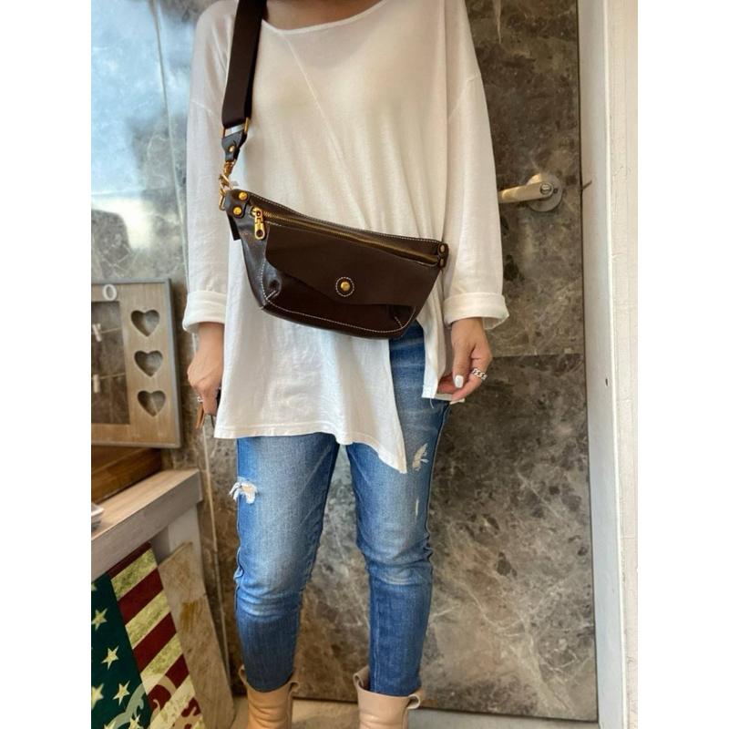 🔥 現貨【🇰🇷 Tanned】|韓國 2story前面磁扣口袋帶斜背胸包👜正韓 真皮系列 牛皮皮革 手機包 腰包 胸包-細節圖9