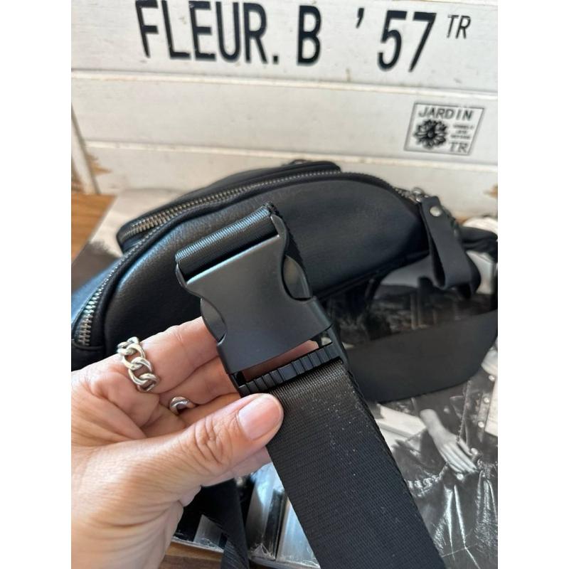 🔥 現貨【🇰🇷 Tanned】【保固】|韓國復古個性胸包👜正韓 真皮系列 牛皮皮革 側背包 隨身包 手機包-細節圖9