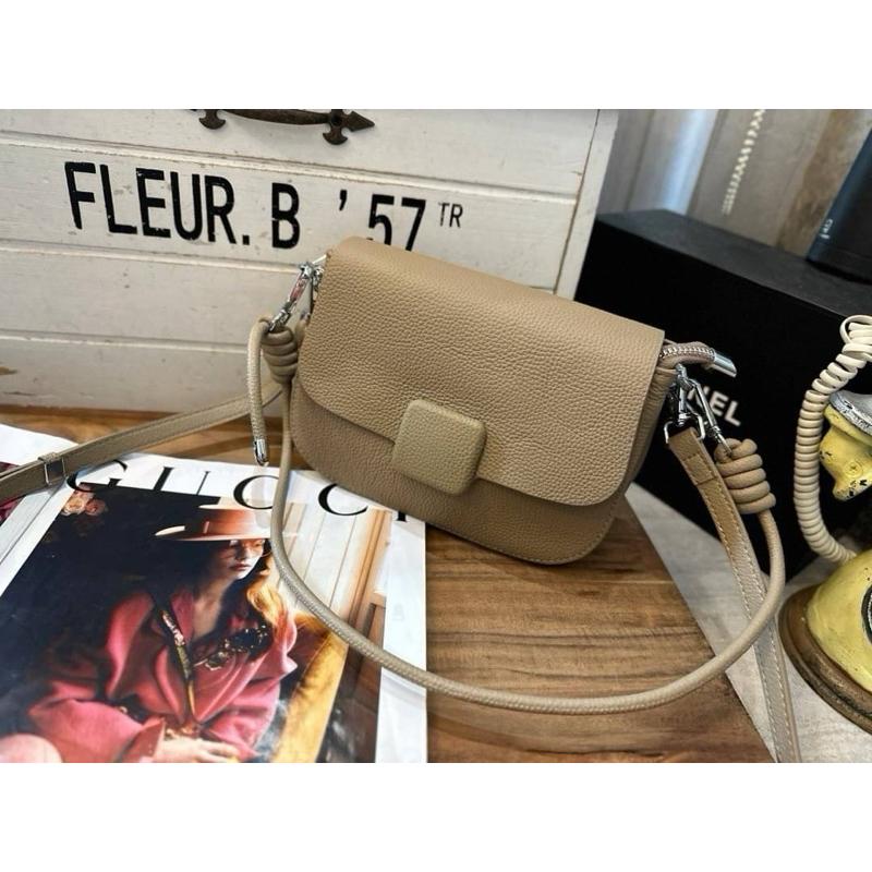 🔥 現貨【🇰🇷 Tanned】|韓國 牛皮蓋子多層斜背包👜正韓 真皮系列 牛皮皮革 化妝包 高品質穿搭包-細節圖6