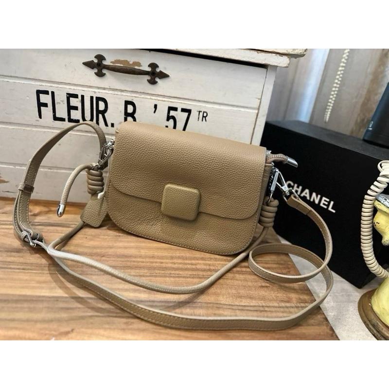 🔥 現貨【🇰🇷 Tanned】|韓國 牛皮蓋子多層斜背包👜正韓 真皮系列 牛皮皮革 化妝包 高品質穿搭包-細節圖7