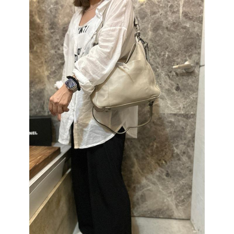 🔥 現貨【🇰🇷 Tanned】| 韓國 前皮扣口袋牛皮側背包👜正韓 真皮系列 牛皮皮革 母親節禮物 女友禮物 旅遊包-細節圖5