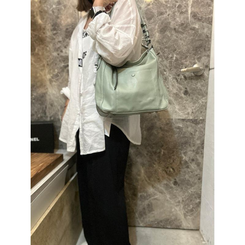 🔥 現貨【🇰🇷 Tanned】| 韓國 前皮扣口袋牛皮側背包👜正韓 真皮系列 牛皮皮革 母親節禮物 女友禮物 旅遊包-細節圖7