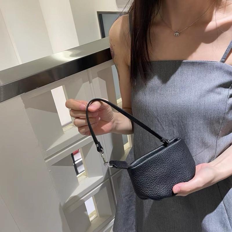 🔥 現貨【🇰🇷 Tanned】| 實用手拿拉鍊手拿雲朵零錢包👝真皮系列 牛皮皮革 耐用錢包 皮包 隨身包-細節圖5