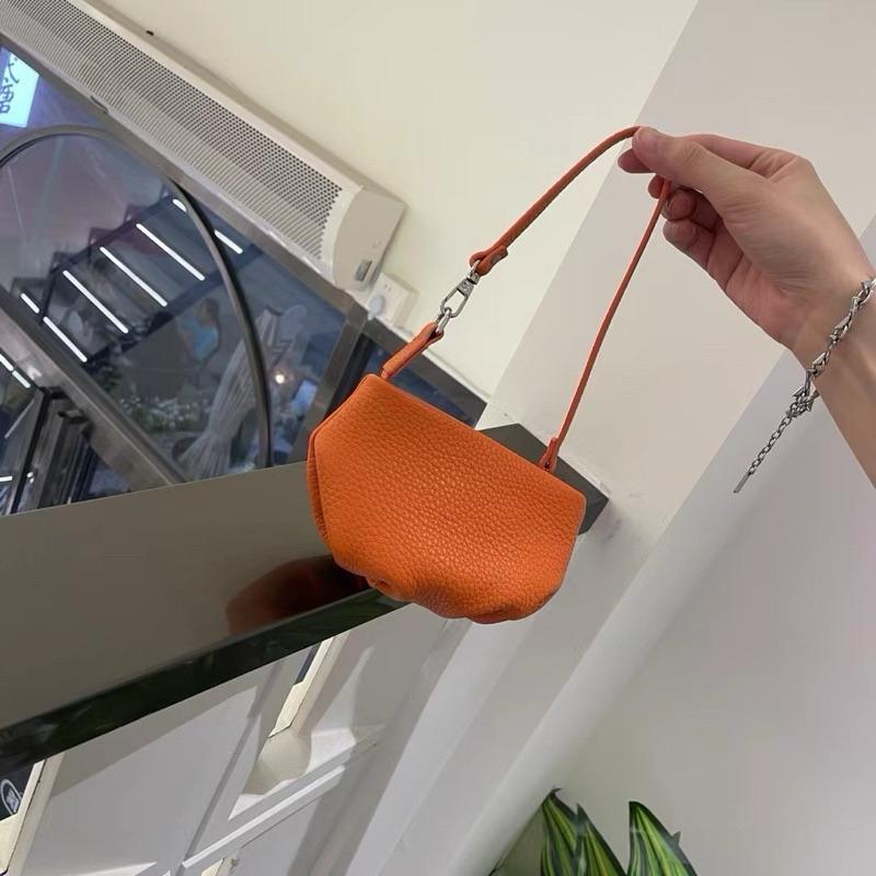 🔥 現貨【🇰🇷 Tanned】| 實用手拿拉鍊手拿雲朵零錢包👝真皮系列 牛皮皮革 耐用錢包 皮包 隨身包-細節圖9