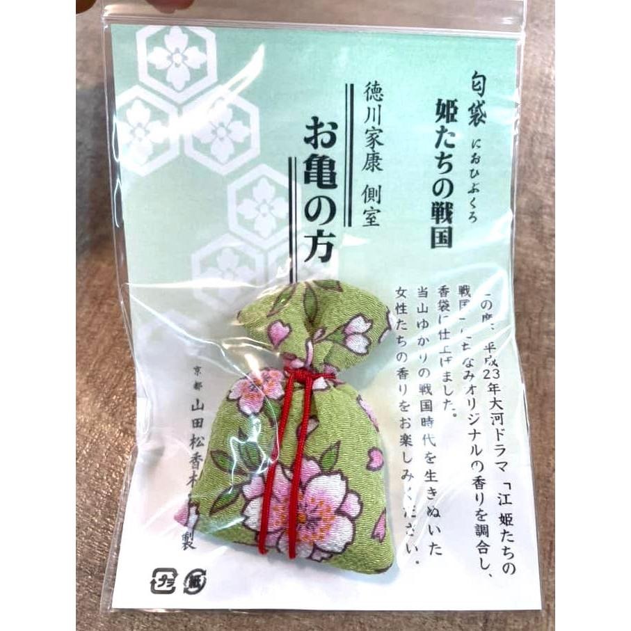 [宅米的窩] 一物一圖京都 金戒光明寺 限定 戰國姬香包 山田松香木店  匂い袋 姫たちの戦国 以香氣來展現戰國時代奇女-細節圖3