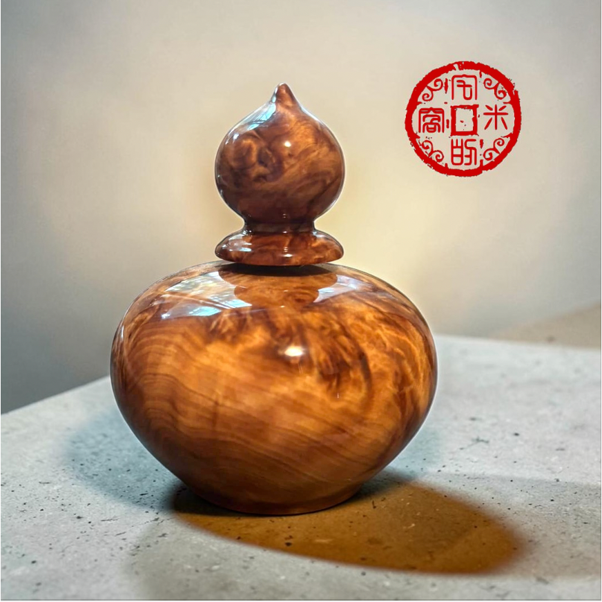 [宅米的窩]一物一圖 只此一個 珍稀台灣紅檜 取材自樹瘤木塊塊區 榴花聚寶盆 聚寶聚福 供養 聞香 風水 贈日本線香-細節圖5