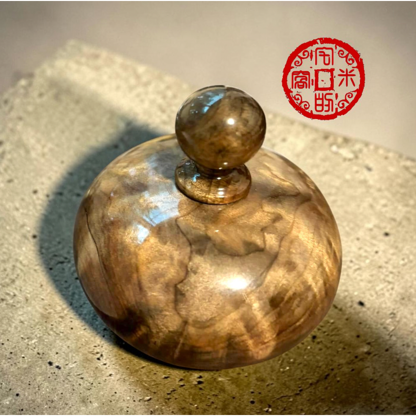 [宅米的窩]一物一圖 只此一個 珍稀台灣沉水紅檜 取材自樹瘤木塊塊區 榴花聚寶盆 聚寶聚福 供養 聞香 風水 贈日本線香-細節圖4