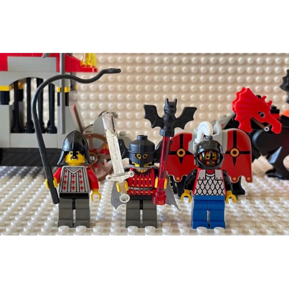 LEGO樂高 二手 絕版 城堡系列 6047 蝙蝠囚車 黑龍囚車 蝙蝠領主-細節圖2