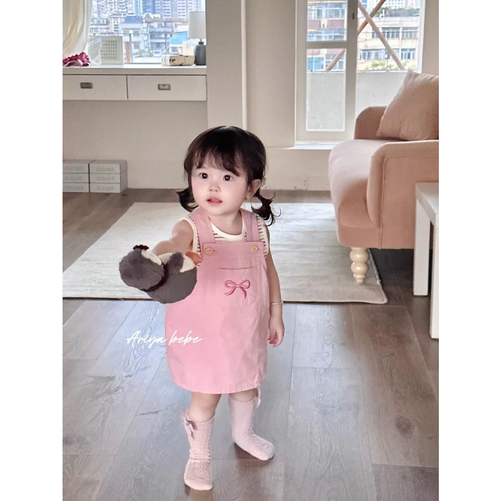 【現貨90cm】🇨🇳陸牌｜設計師原創品牌 刺繡蝴蝶結粉色吊帶裙-規格圖2