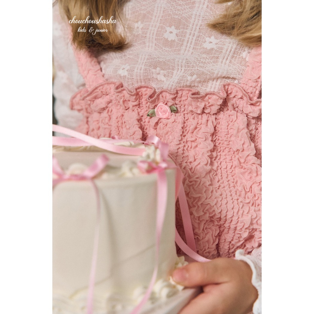 🇰🇷韓國童裝｜2025秋款🍂CHOUCHOUSHASHA花朵蕾絲內搭上衣-細節圖8