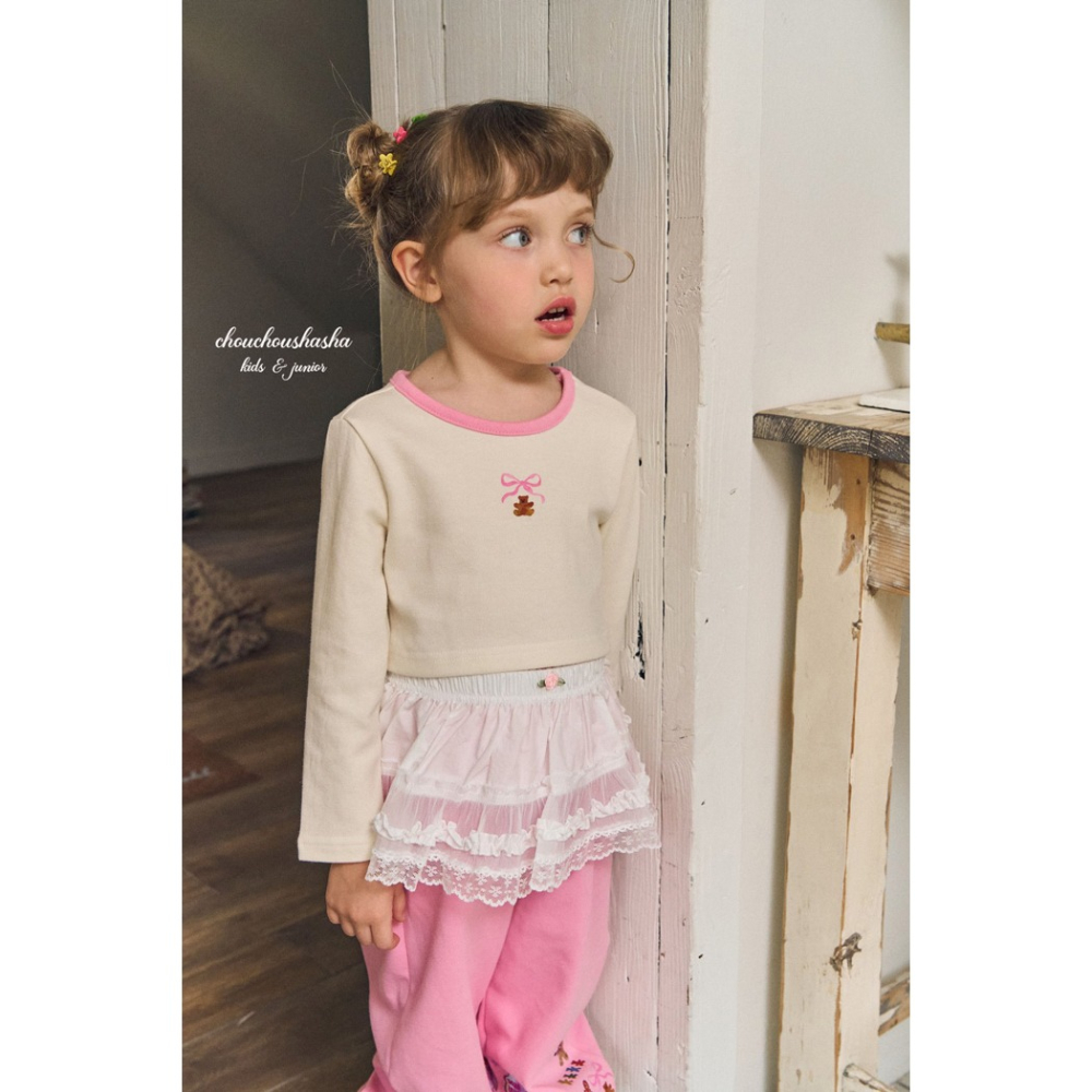 🇰🇷韓國童裝｜2025秋款🍂CHOUCHOUSHASHA熊熊蝴蝶結短款上衣【麻灰色/粉色(邊)】-細節圖8