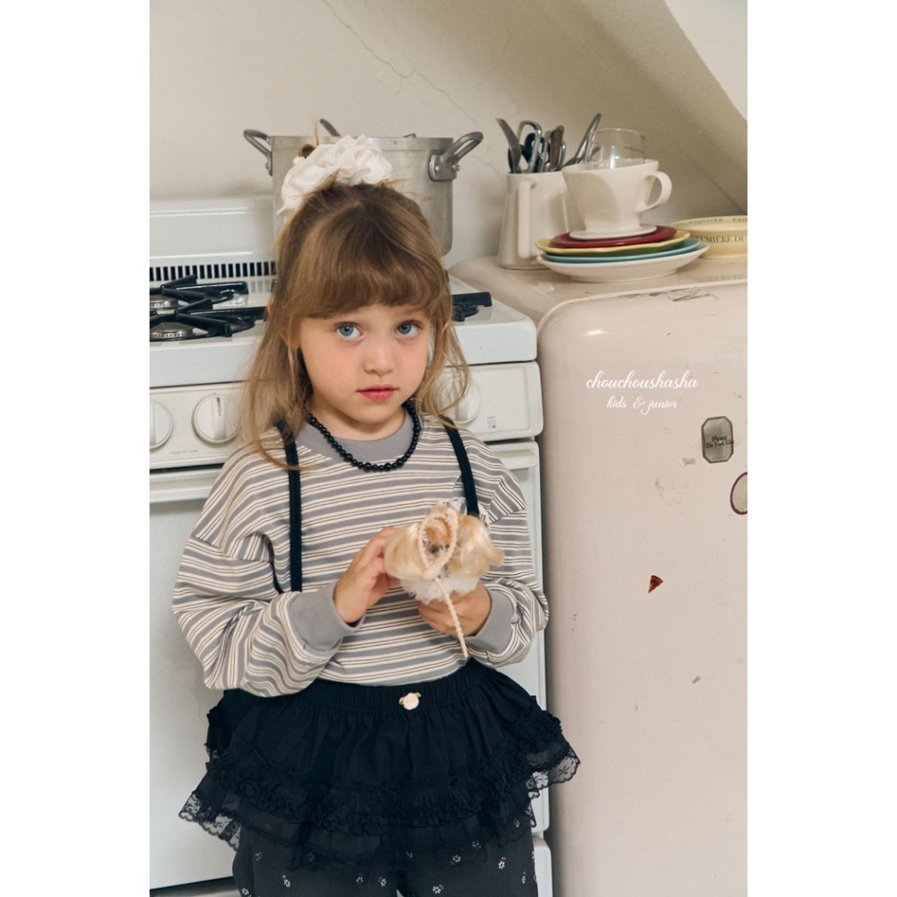 🇰🇷韓國童裝｜2025秋款🍂CHOUCHOUSHASHA浪漫拼層裙【白色/黑色】-細節圖3