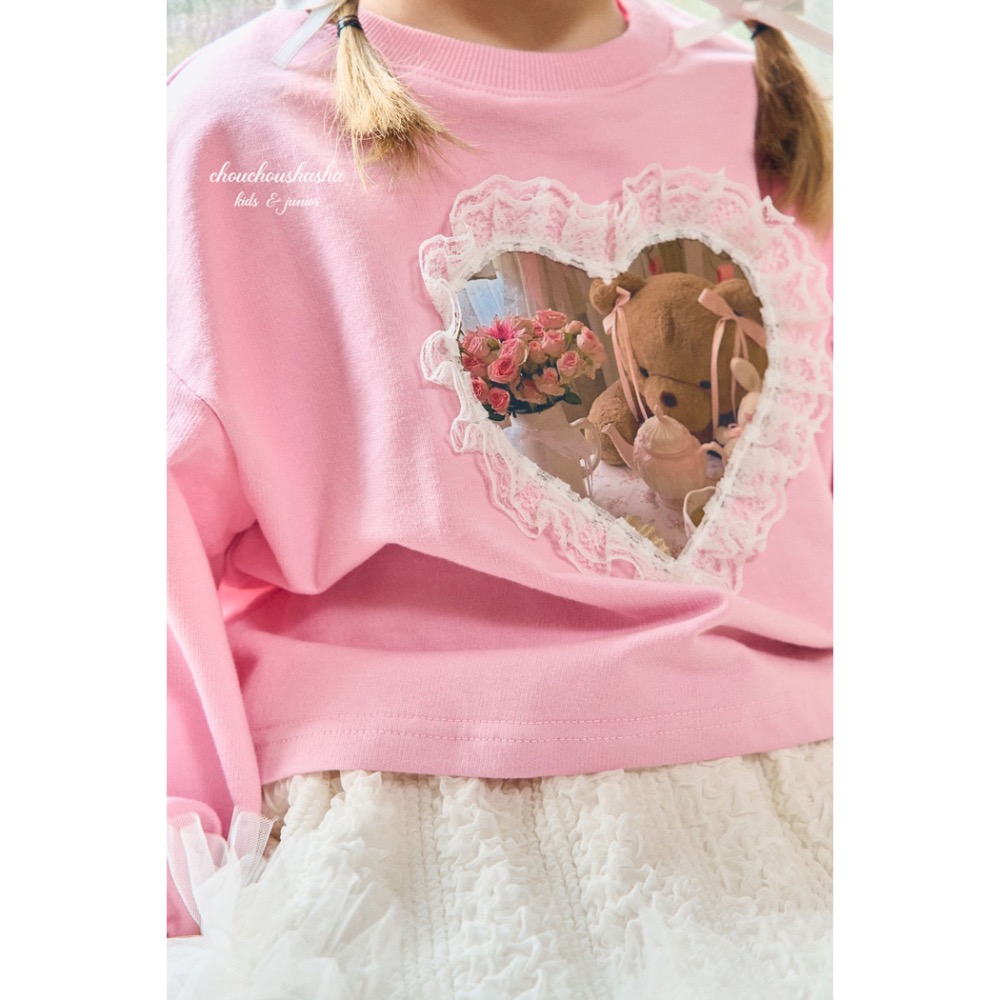 🇰🇷韓國童裝｜2025秋款🍂CHOUCHOUSHASHA蕾絲愛心圈小熊衛衣【粉/白】-規格圖11