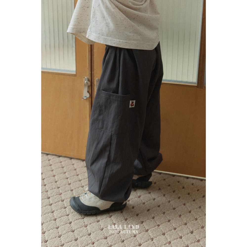 🇰🇷韓國童裝｜2026秋款🍂LALALAND側口袋縮口褲-細節圖5