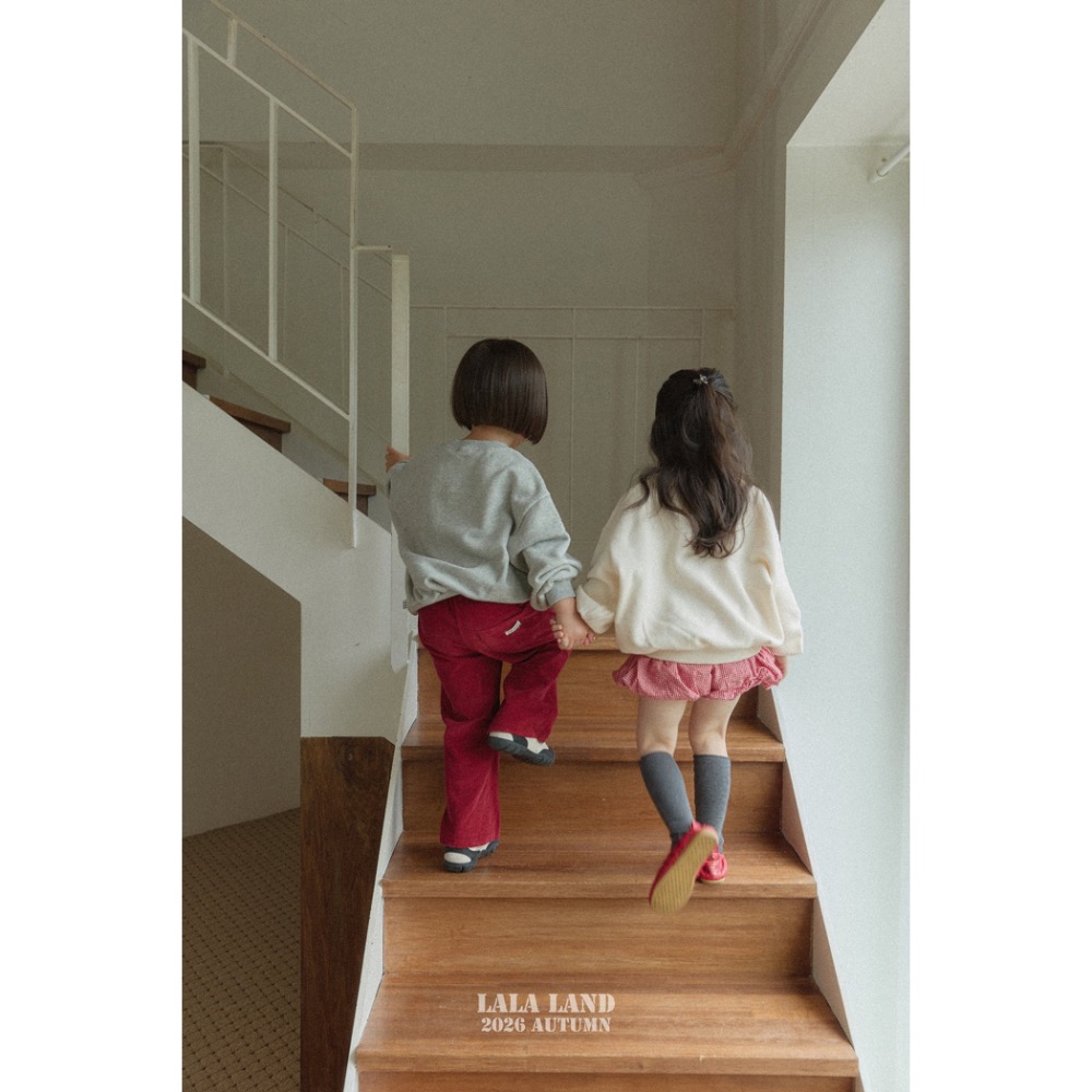 🇰🇷韓國童裝｜2026秋款🍂LALALAND百搭素色寬口褲-細節圖3