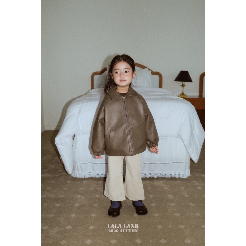 🇰🇷韓國童裝｜2026秋款🍂LALALAND百搭素色寬口褲-細節圖4