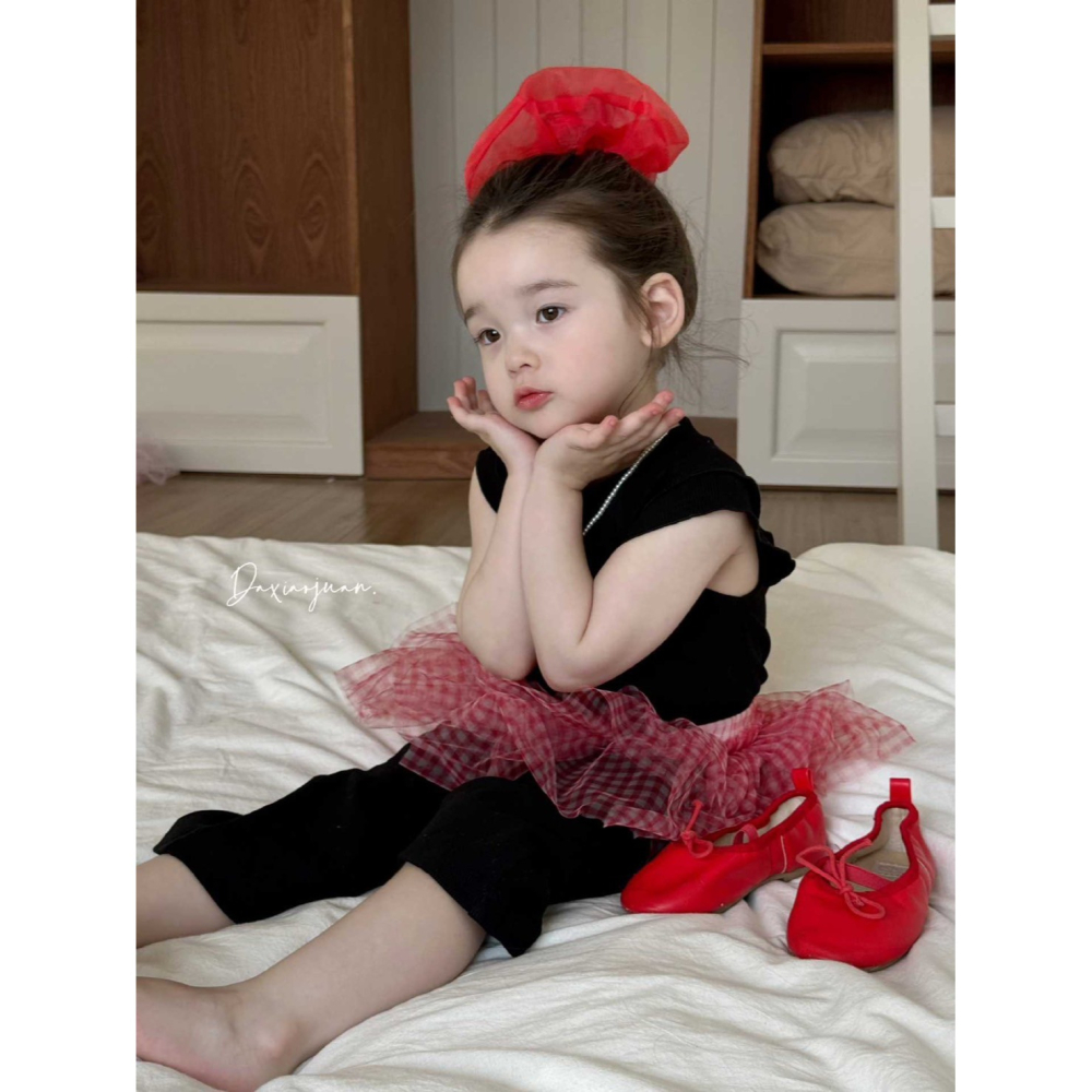 【現貨90cmn三色各1】🇨🇳陸牌｜設計師原創品牌 棉質上下套裝+紗裙屁簾 喇叭褲 女童套裝(不含髮飾)-細節圖4