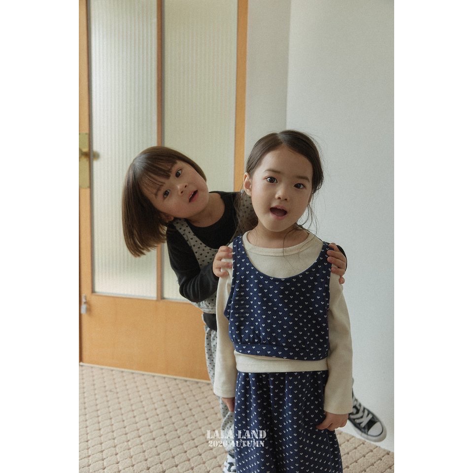 🇰🇷韓國童裝｜2026秋款🍂LALALAND愛心印花束口褲-細節圖6