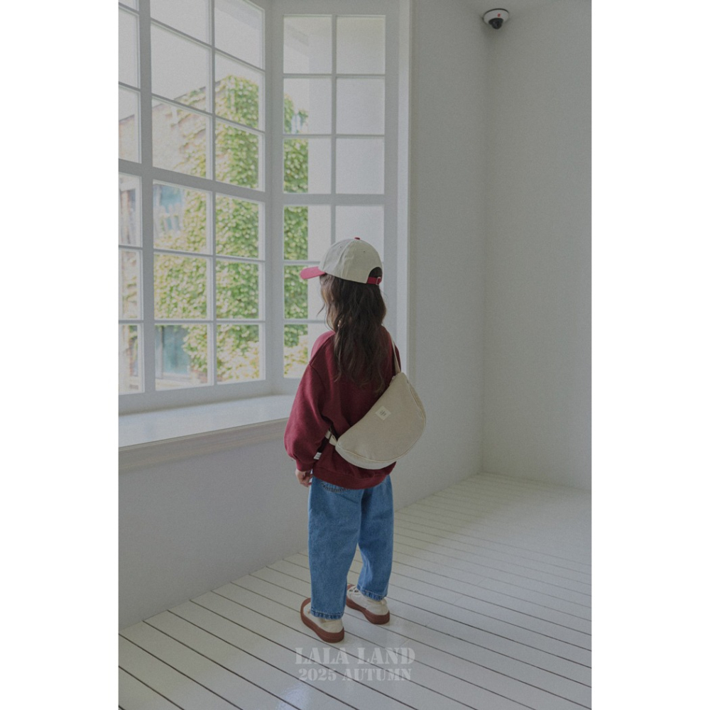 🇰🇷韓國童裝｜2025秋款🍂LALALAND半月形斜背包-細節圖5