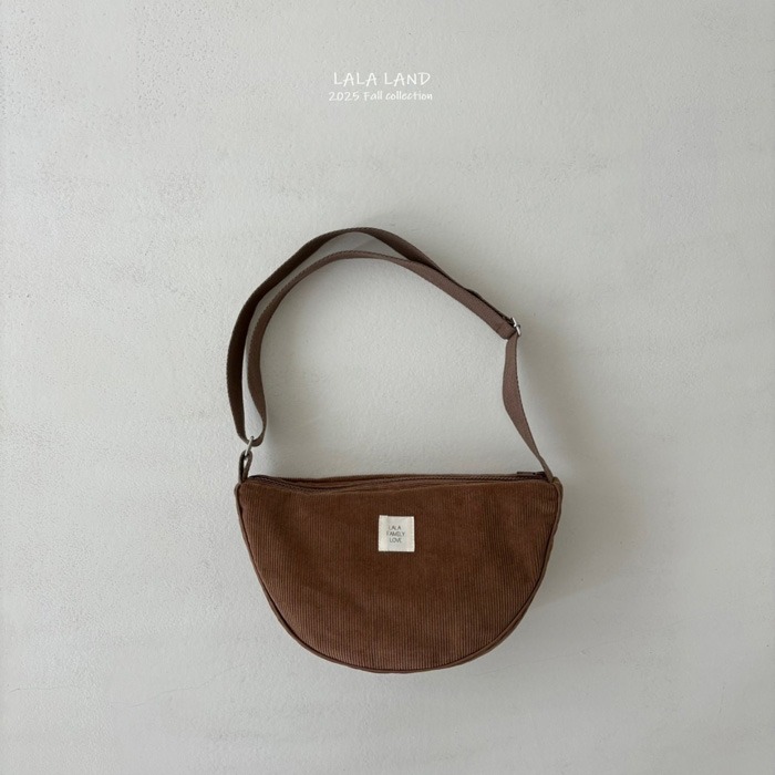 🇰🇷韓國童裝｜2025秋款🍂LALALAND半月形斜背包-規格圖11
