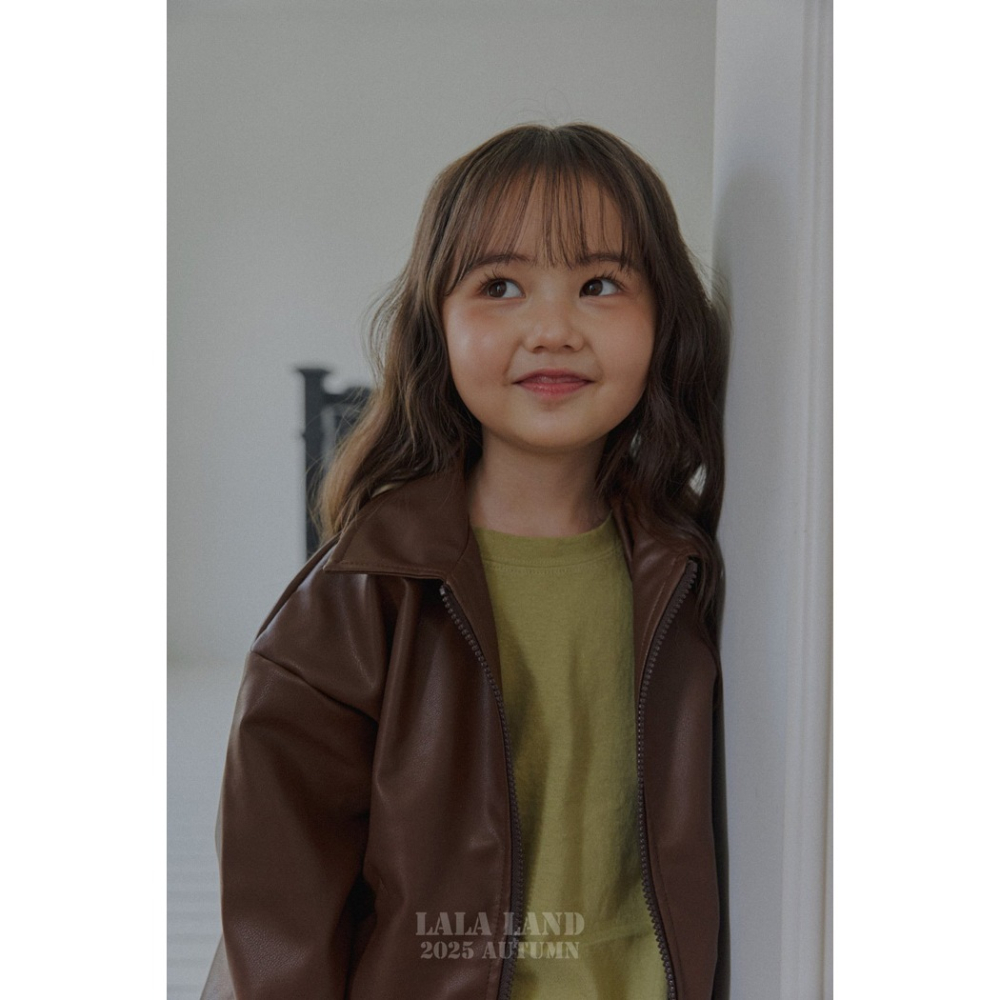 🇰🇷韓國童裝｜2025秋款🍂LALALAND仿皮革夾克外套-細節圖9