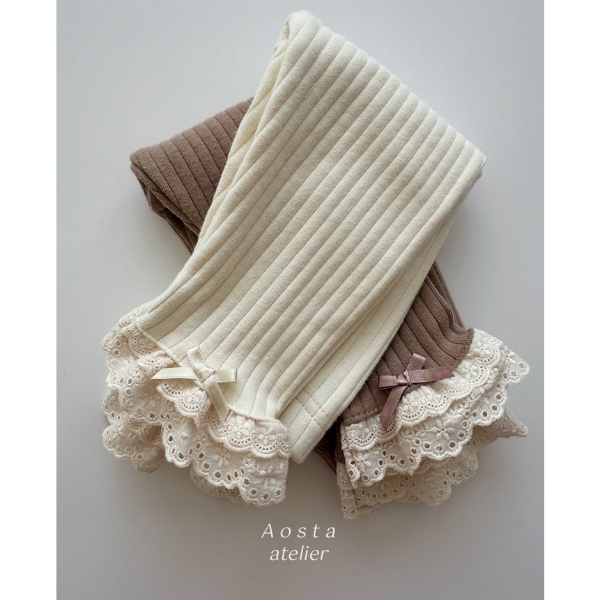 🇰🇷韓國童裝｜2025秋款🍂AOSTA坑條紋緹花拼接內搭褲-細節圖2