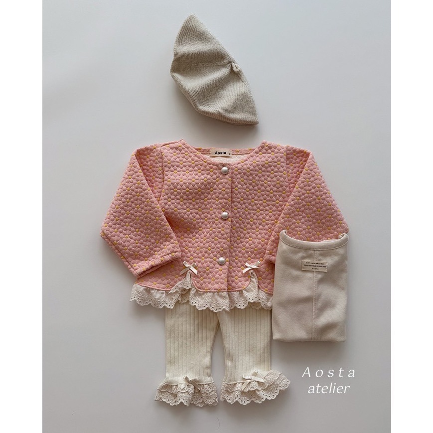 🇰🇷韓國童裝｜2025秋款🍂AOSTA貴氣小公主雛菊絎縫短版外套-細節圖3