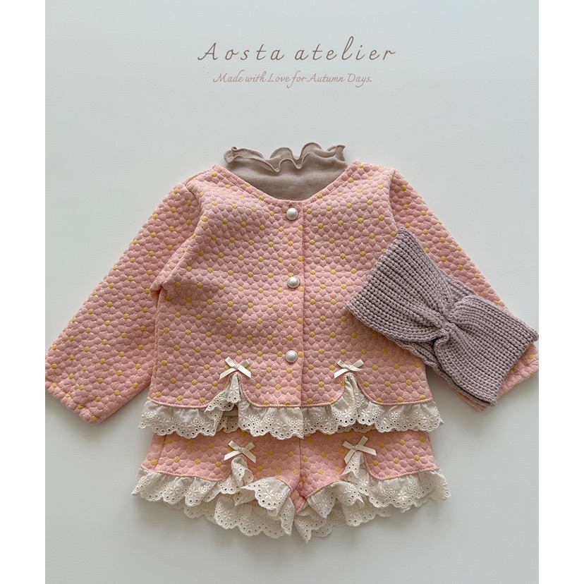 🇰🇷韓國童裝｜2025秋款🍂AOSTA貴氣小公主雛菊絎縫短版外套-細節圖4