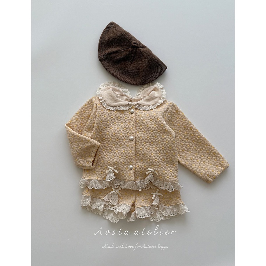 🇰🇷韓國童裝｜2025秋款🍂AOSTA貴氣小公主雛菊絎縫短版外套-細節圖7